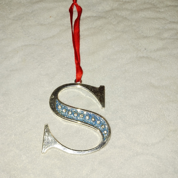 "S" Ornament - Picture 2 of 6